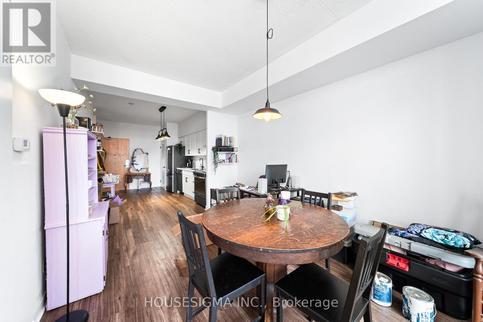 210 - 1375 Dupont Street, Toronto, Ontario  M6H 4J8 - Photo 6 - W12420331
