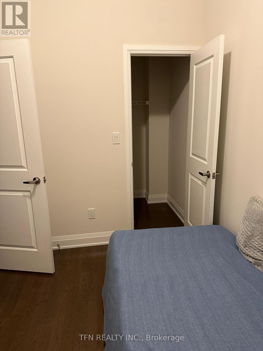39 Oliana Way, Brampton, Ontario  L6Y 6G8 - Photo 3 - W12420335