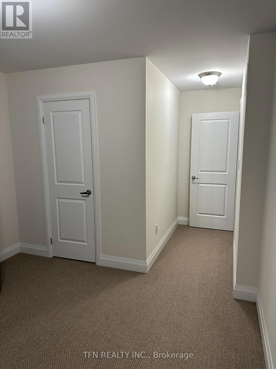 39 Oliana Way, Brampton, Ontario  L6Y 6G8 - Photo 7 - W12420335