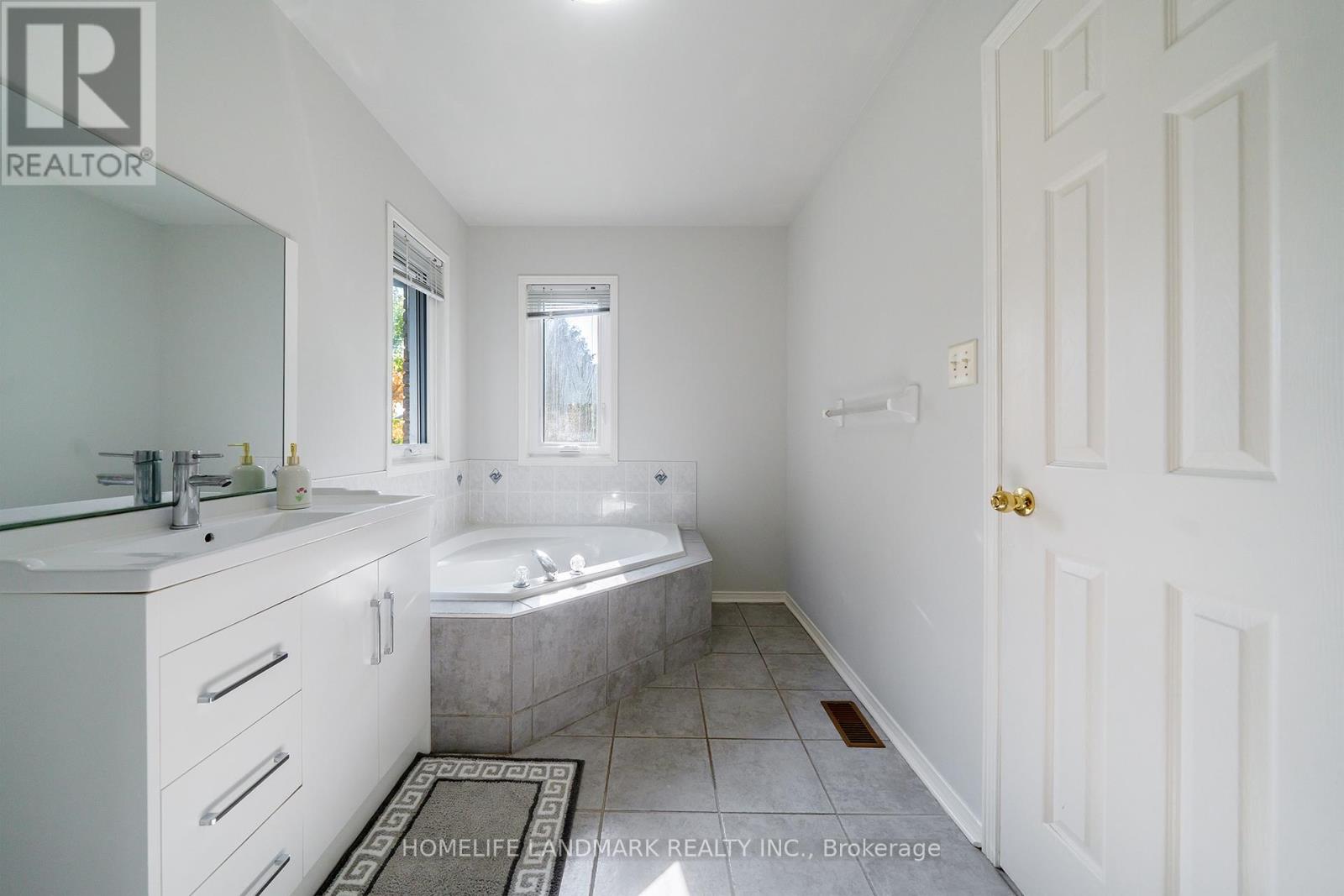 1266 Brillinger Street, Oakville, Ontario  L6M 3S5 - Photo 29 - W12420339