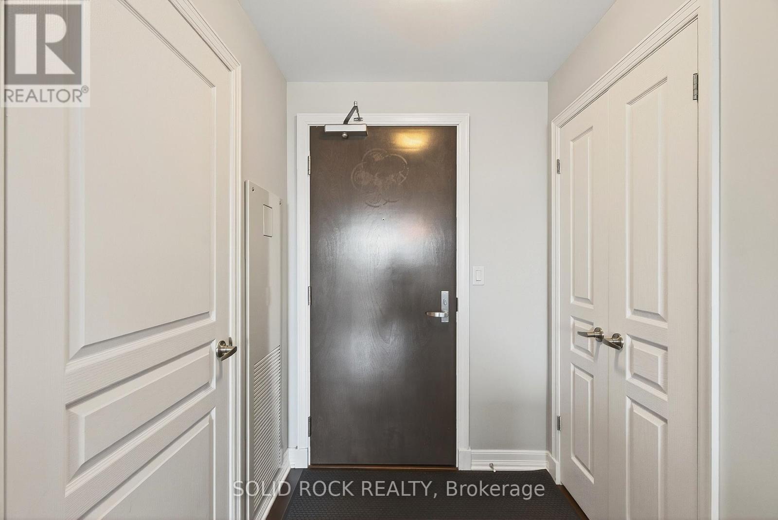 703 - 238 Besserer Street, Ottawa, Ontario  K1N 6B1 - Photo 9 - X12420352