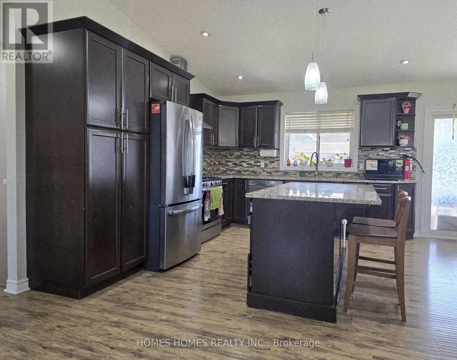 192 Ruby's Crescent, Wellington North, Ontario  N0G 2L2 - Photo 12 - X12420272