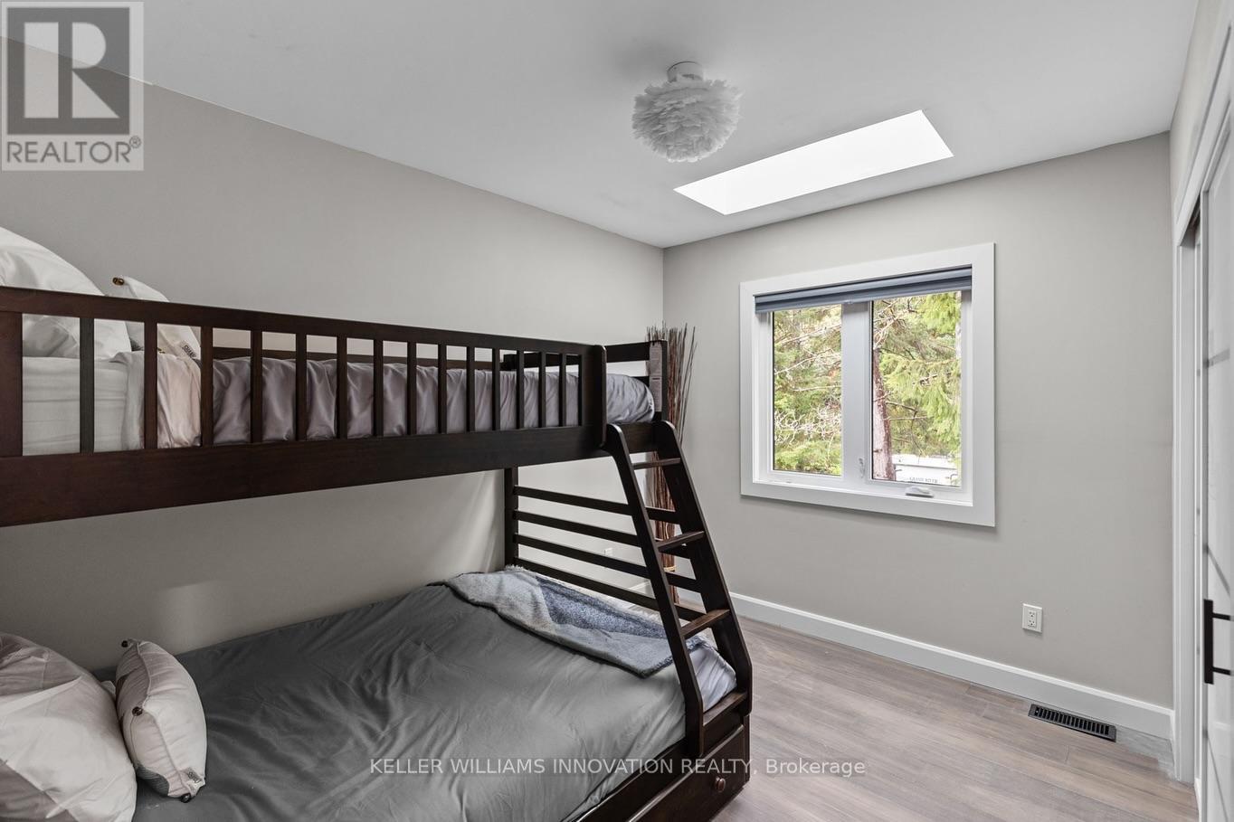 127 Paradise Road, South Algonquin, Ontario  K0J 2M0 - Photo 13 - X12420329