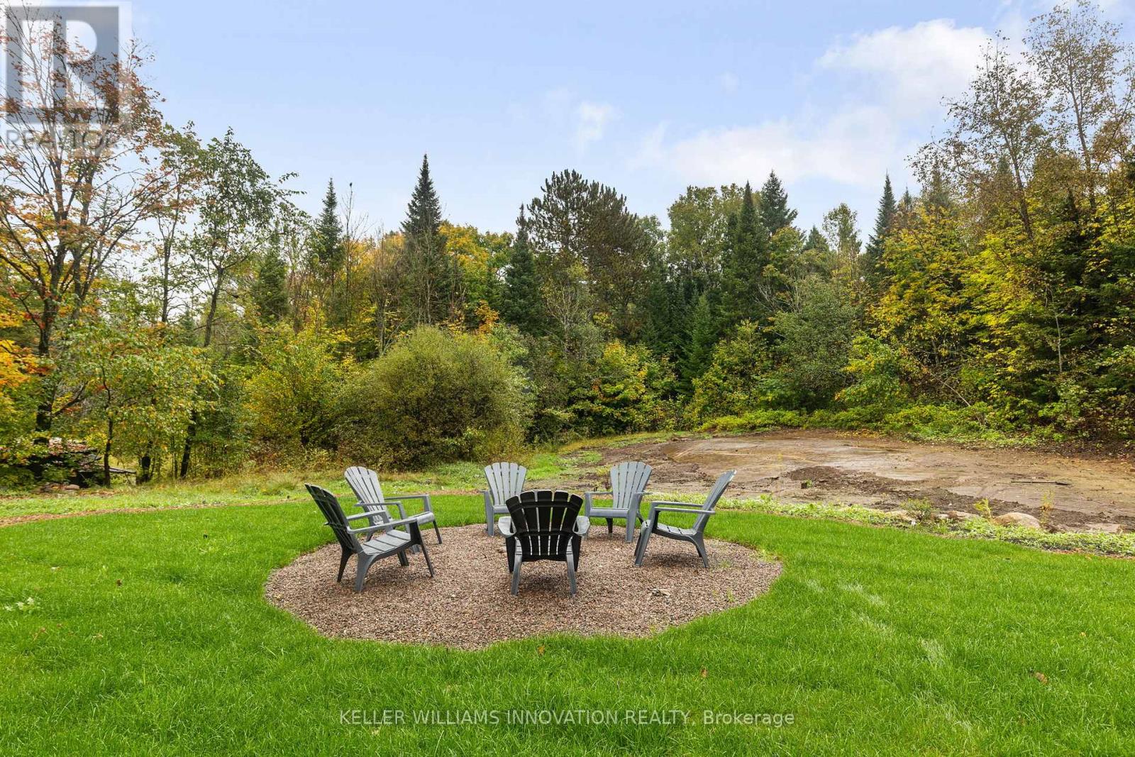 127 Paradise Road, South Algonquin, Ontario  K0J 2M0 - Photo 22 - X12420329