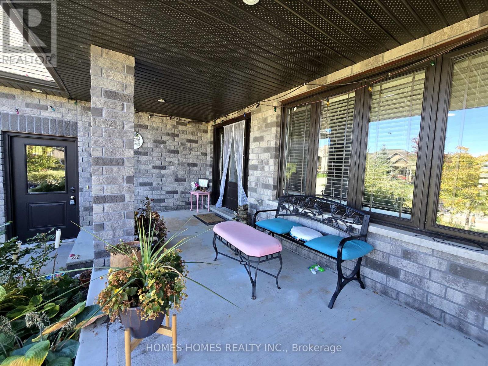 192 Ruby's Crescent, Wellington North, Ontario  N0G 2L2 - Photo 4 - X12420272
