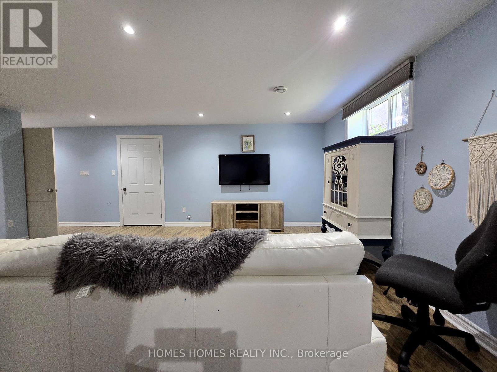 192 Ruby's Crescent, Wellington North, Ontario  N0G 2L2 - Photo 40 - X12420272