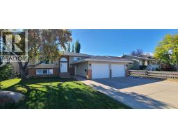 337 Ojibwa Place W Indian Battle Heights