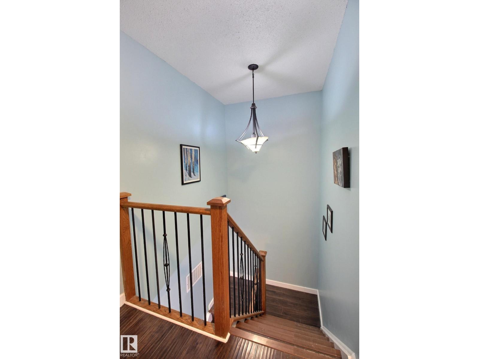 49 Royal Rd Nw, Edmonton, Alberta  T6J 2E7 - Photo 8 - E4458999