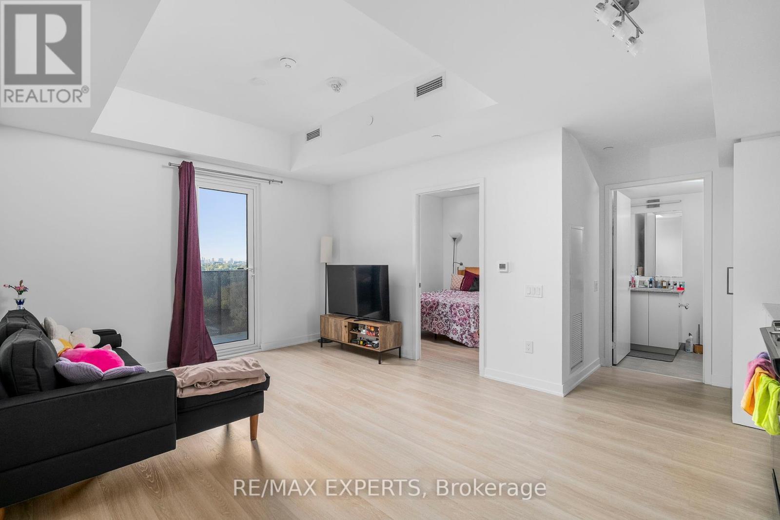 1107 - 500 Wilson Avenue N, Toronto, Ontario  M3H 0E5 - Photo 9 - C12411941