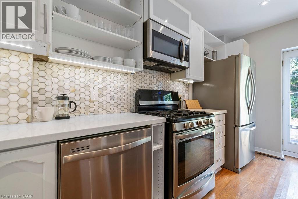 406 Margueretta Street, Toronto, Ontario  M6H 3S5 - Photo 18 - 40772434
