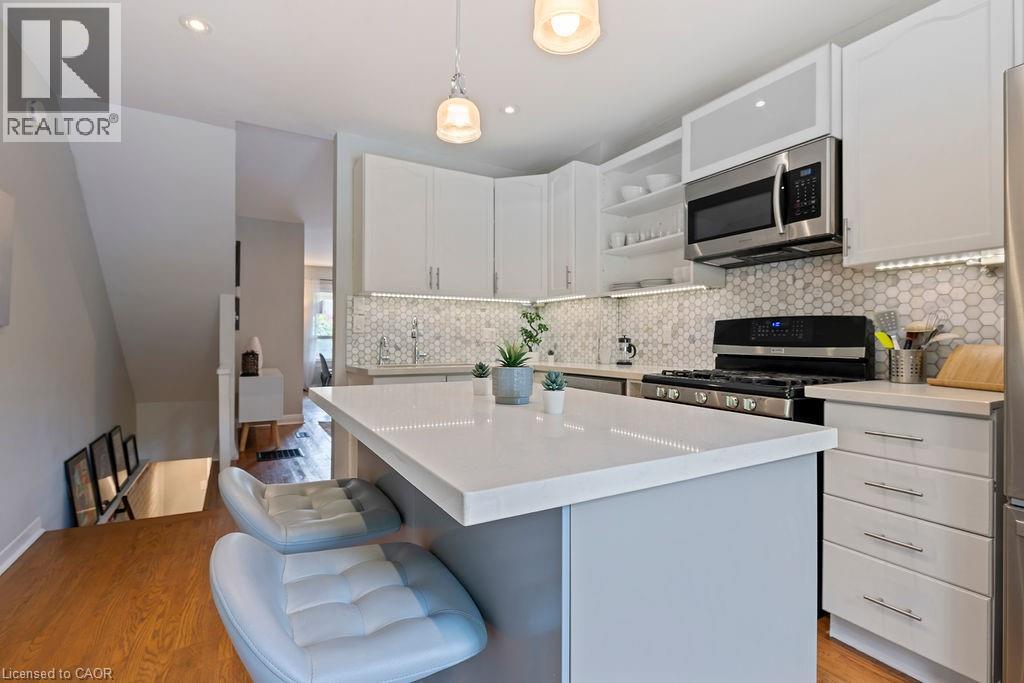 406 Margueretta Street, Toronto, Ontario  M6H 3S5 - Photo 17 - 40772434