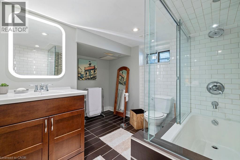 406 Margueretta Street, Toronto, Ontario  M6H 3S5 - Photo 24 - 40772434