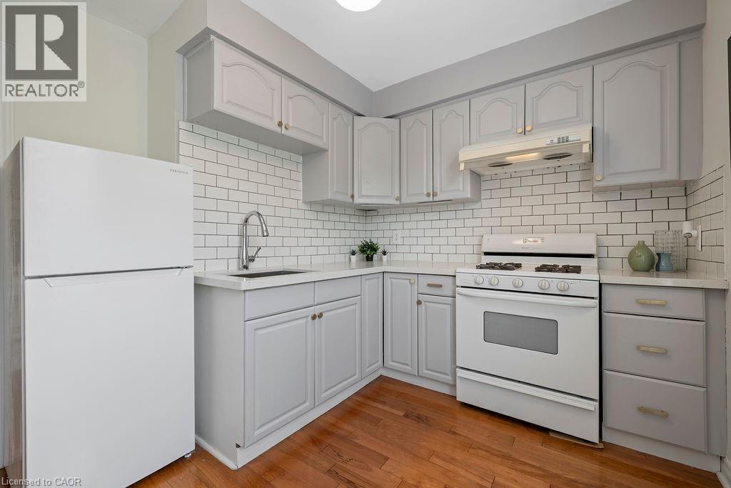 406 Margueretta Street, Toronto, Ontario  M6H 3S5 - Photo 32 - 40772434