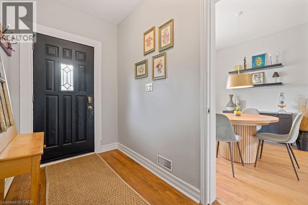 406 Margueretta Street, Toronto, Ontario  M6H 3S5 - Photo 4 - 40772434