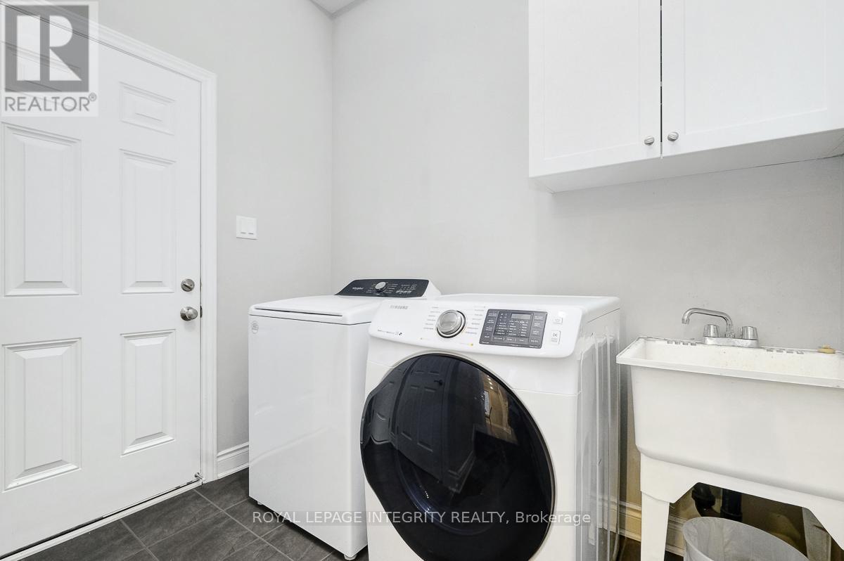547 Parade Drive, Ottawa, Ontario  K2S 0X8 - Photo 21 - X12420354