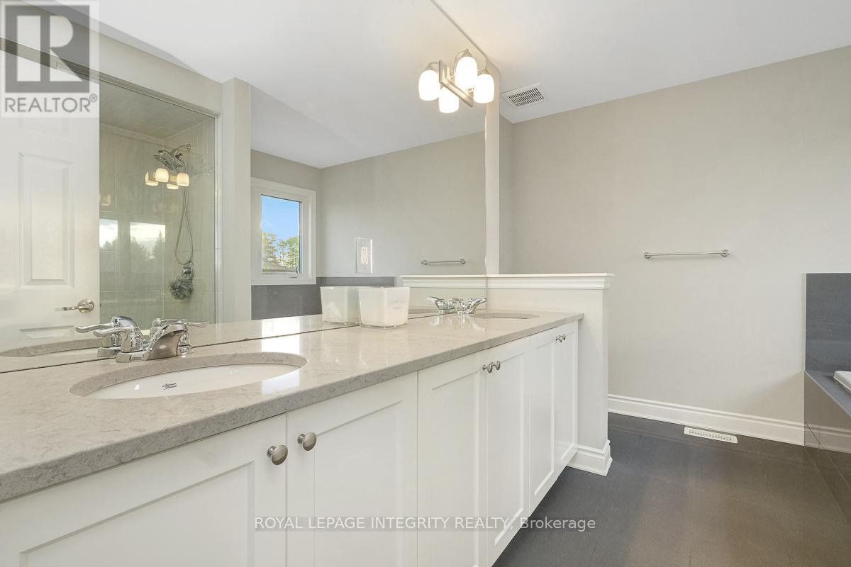 547 Parade Drive, Ottawa, Ontario  K2S 0X8 - Photo 24 - X12420354