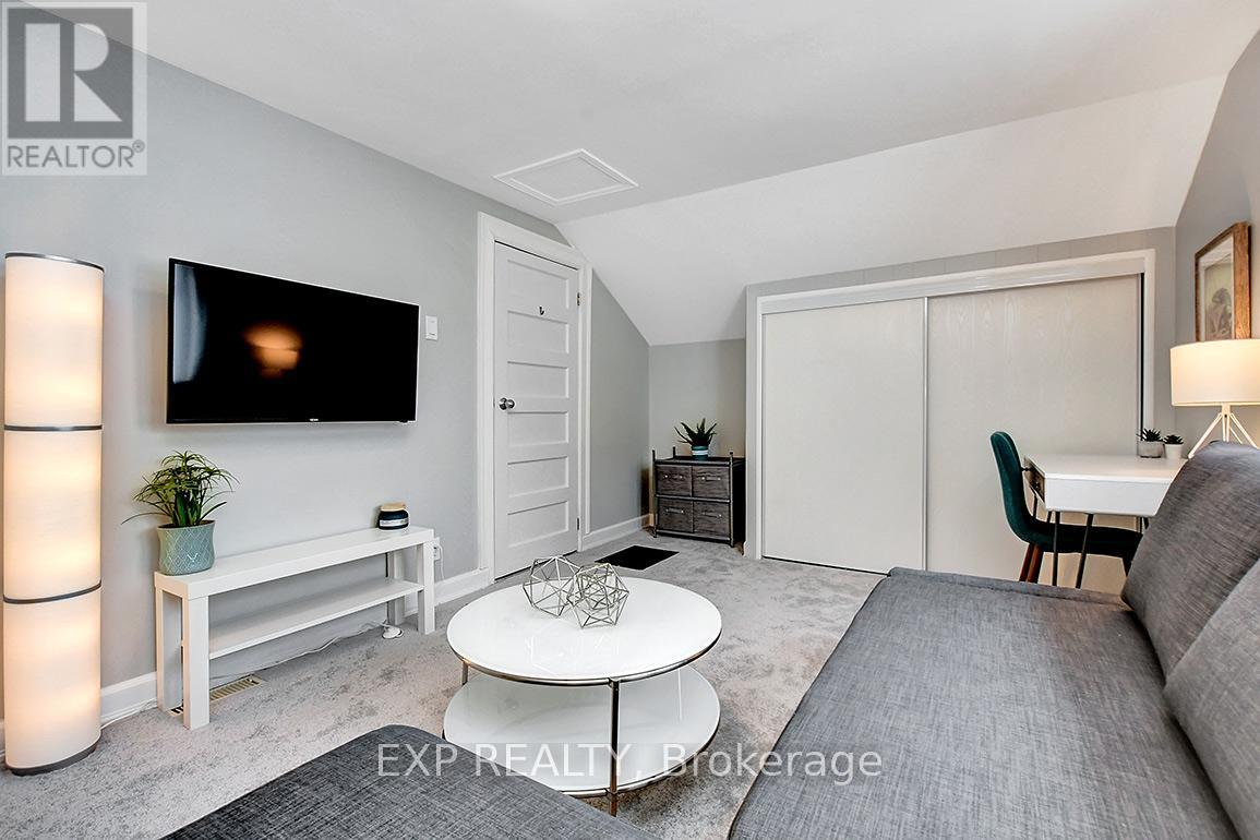 566 Kirkwood Avenue, Ottawa, Ontario  K1Z 5X4 - Photo 20 - X12420375