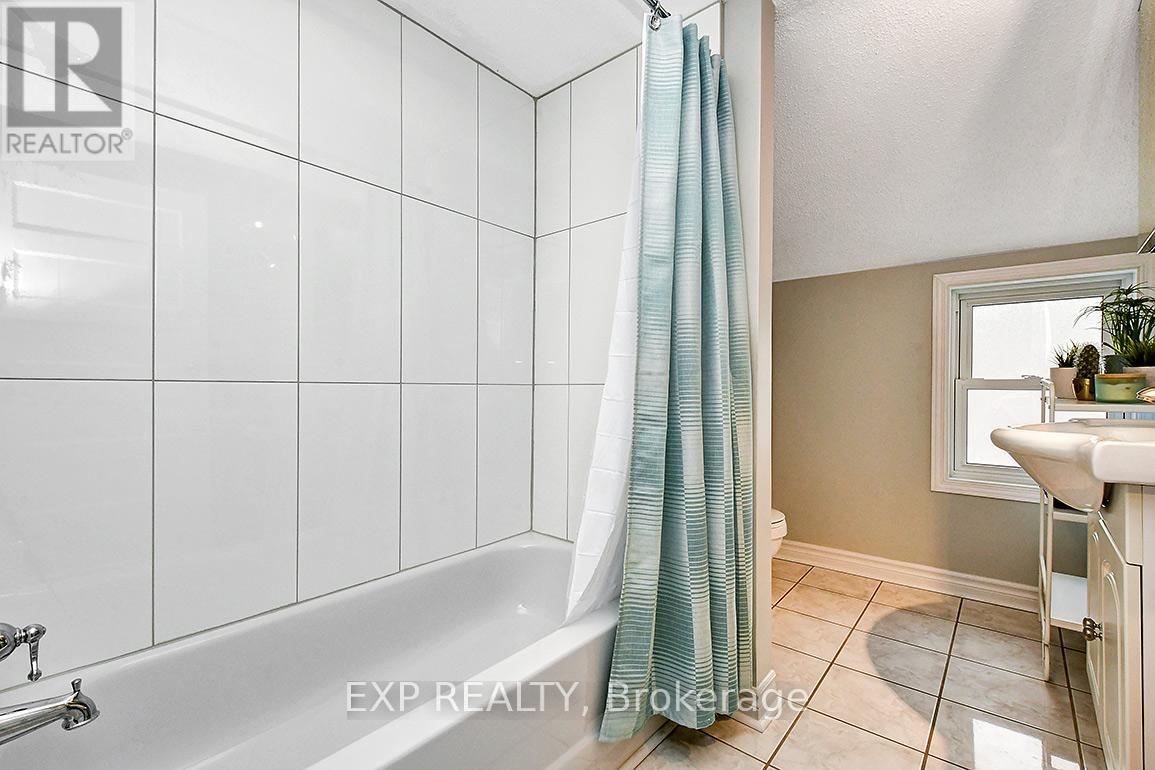 566 Kirkwood Avenue, Ottawa, Ontario  K1Z 5X4 - Photo 31 - X12420375