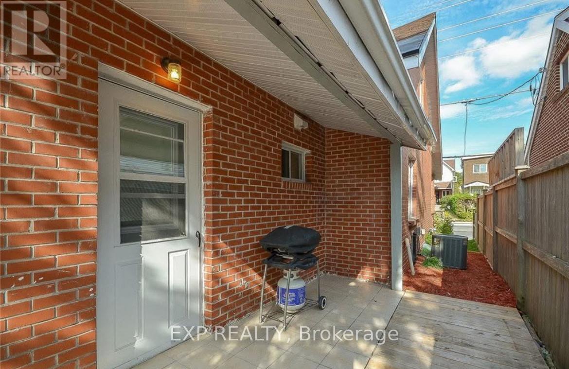 566 Kirkwood Avenue, Ottawa, Ontario  K1Z 5X4 - Photo 33 - X12420375