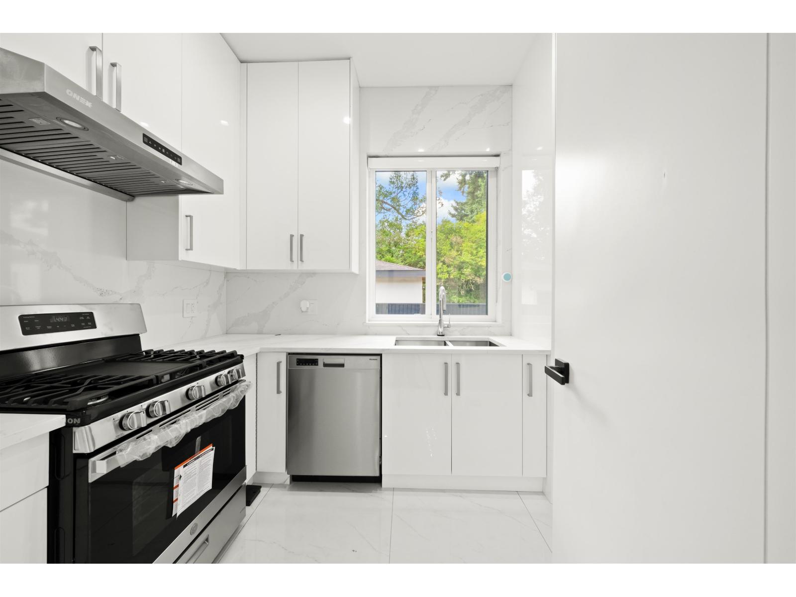 5585 148 Street, Surrey, British Columbia  V3S 3B5 - Photo 14 - R3051043