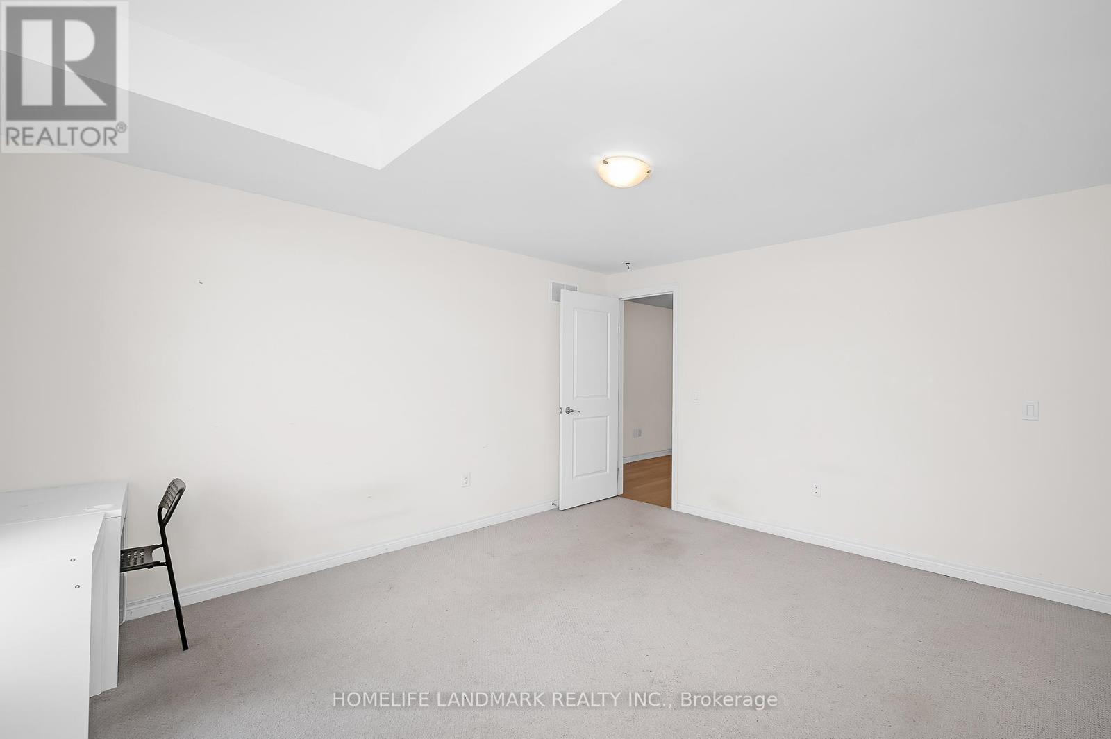 8 Dougherty Court, Hamilton, Ontario  L9K 0H7 - Photo 27 - X12420372
