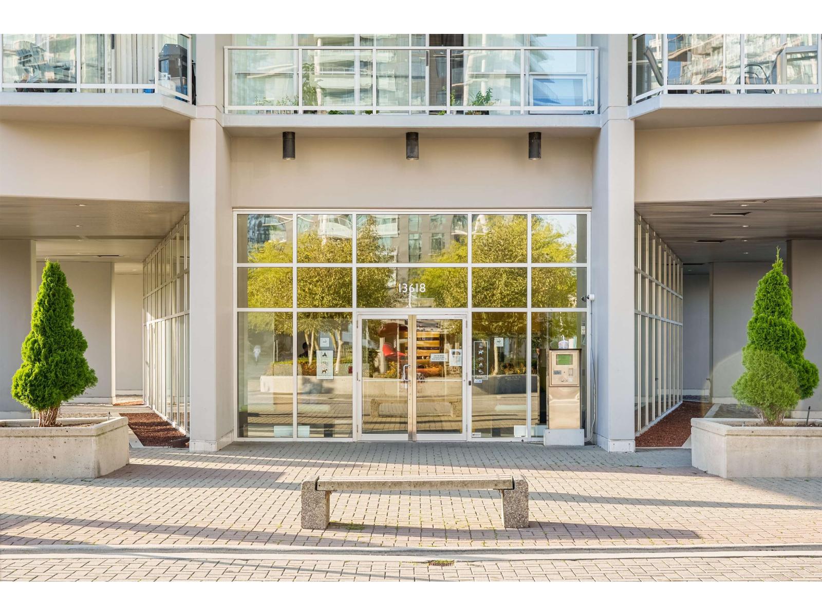 3001 13618 100 Avenue, Surrey, British Columbia  V3T 0A8 - Photo 4 - R3050497