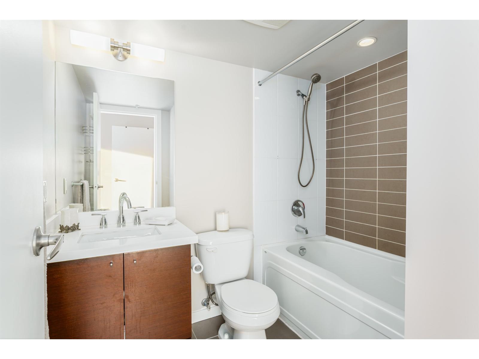 3001 13618 100 Avenue, Surrey, British Columbia  V3T 0A8 - Photo 13 - R3050497