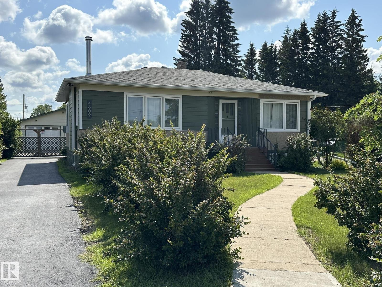 4609 East Railway DR, Smoky Lake Town, Alberta