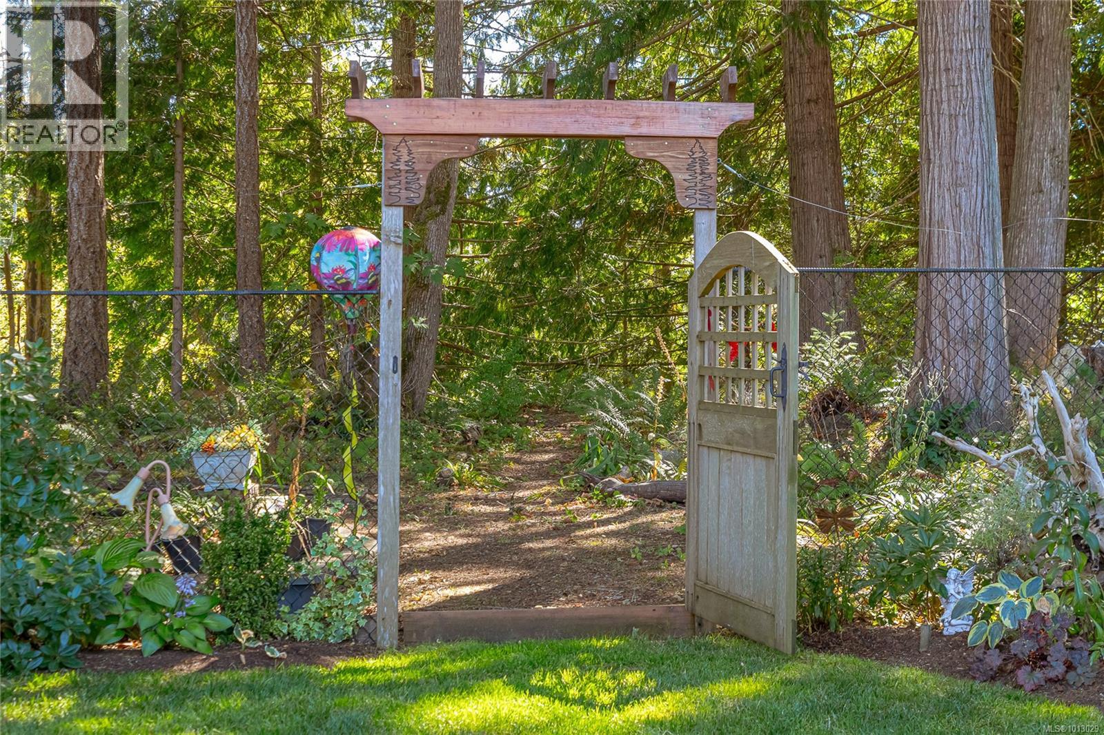 3888 Creekside Dr, Bowser, British Columbia  V0R 1G0 - Photo 57 - 1013029