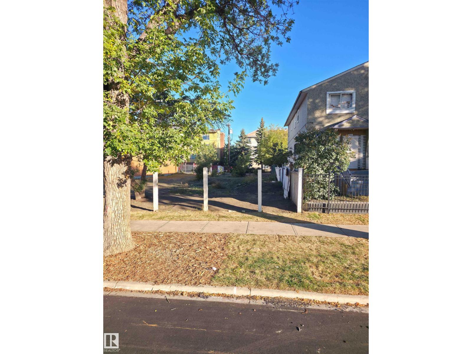 9626 105A AV NW, Edmonton, Alberta