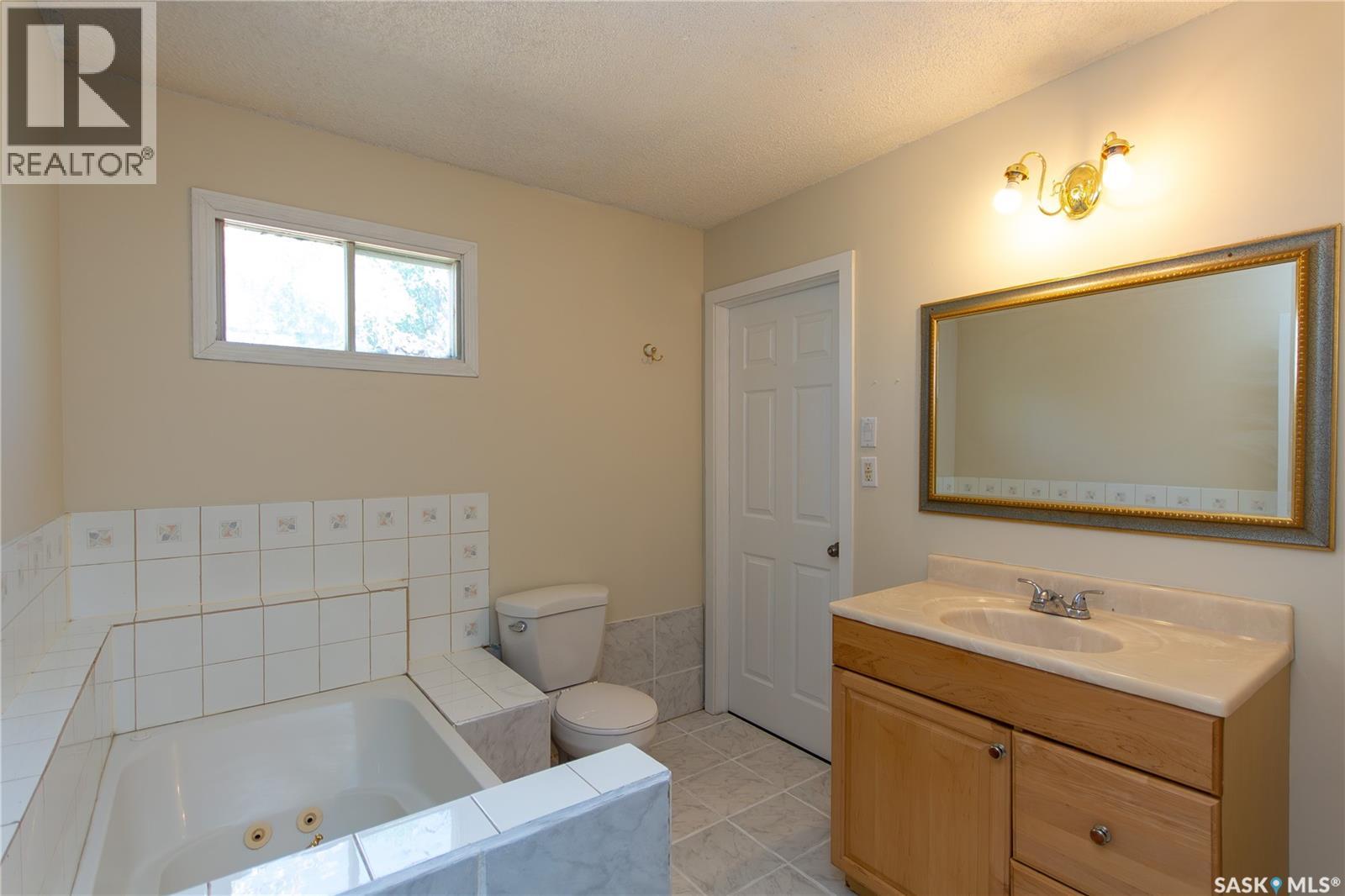 262 21st Street W, Battleford, Saskatchewan  S0M 0E0 - Photo 10 - SK993966