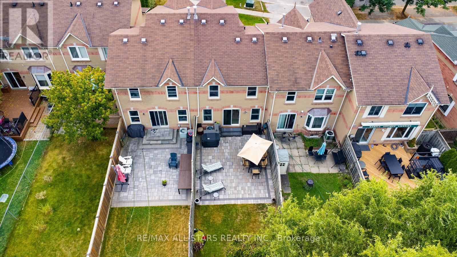 9 Steepleview Crescent, Richmond Hill, Ontario  L4C 9R1 - Photo 45 - N12410853