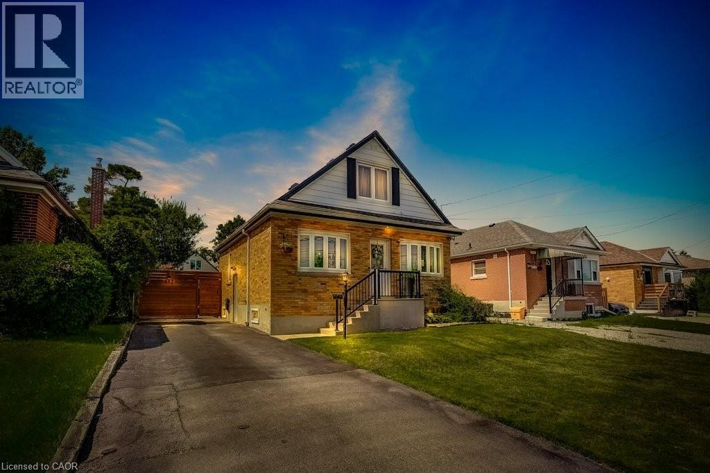 662 Upper Sherman Avenue, Hamilton, Ontario  L8V 3M5 - Photo 1 - 40768089