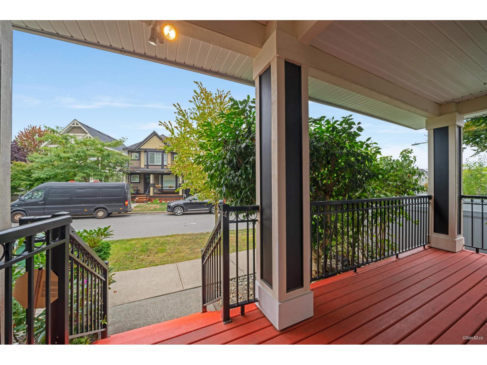 5951 128a Street, Surrey, British Columbia  V3X 0C1 - Photo 3 - R3050626