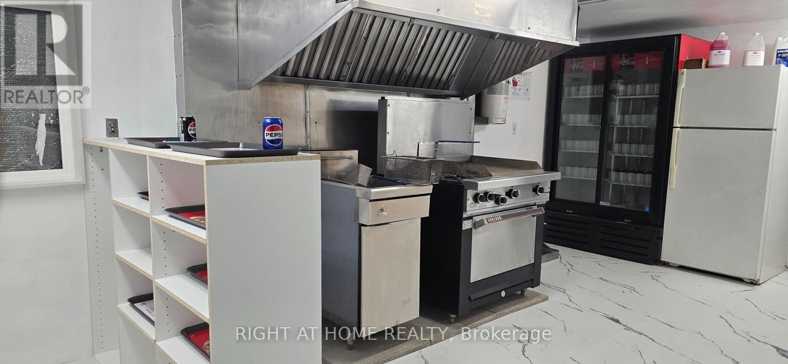 1501 Plank Road, Sarnia, Ontario  N7T 7H5 - Photo 26 - X12420400