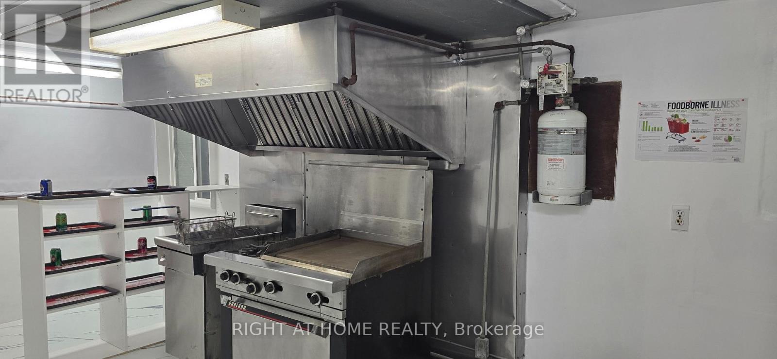 1501 Plank Road, Sarnia, Ontario  N7T 7H5 - Photo 27 - X12420400