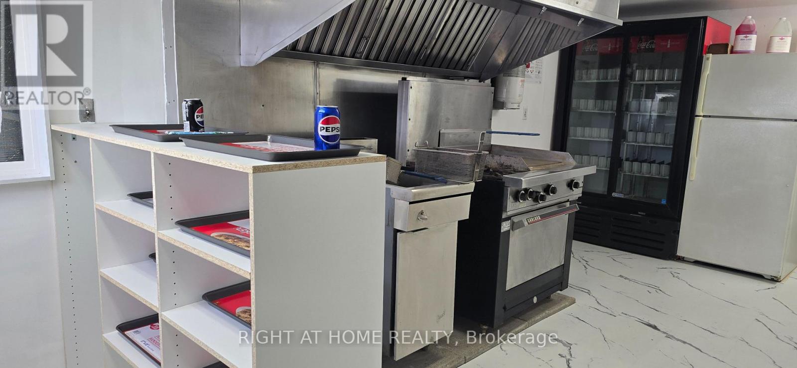 1501 Plank Road, Sarnia, Ontario  N7T 7H5 - Photo 29 - X12420400