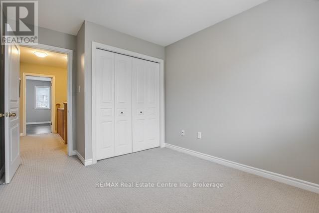 35 Revell Drive, Guelph, Ontario  N1G 0B2 - Photo 10 - X12420415