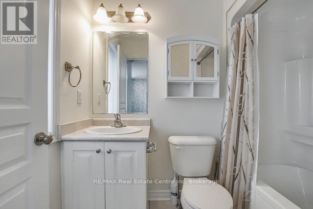 35 Revell Drive, Guelph, Ontario  N1G 0B2 - Photo 18 - X12420415