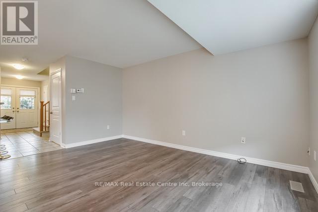 35 Revell Drive, Guelph, Ontario  N1G 0B2 - Photo 22 - X12420415