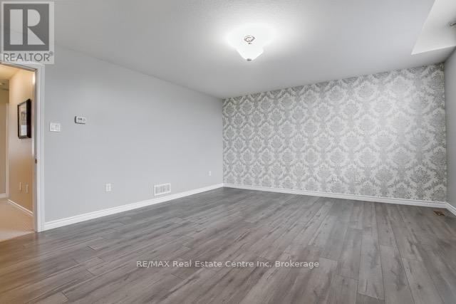 35 Revell Drive, Guelph, Ontario  N1G 0B2 - Photo 35 - X12420415