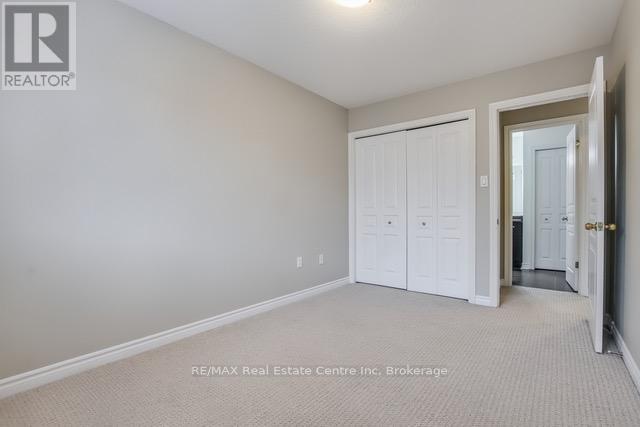 35 Revell Drive, Guelph, Ontario  N1G 0B2 - Photo 8 - X12420415
