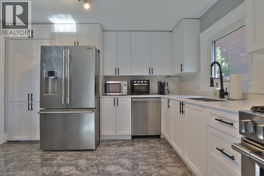 48 Pearl Street N, Hamilton, Ontario  L8R 2Y8 - Photo 14 - 40772373