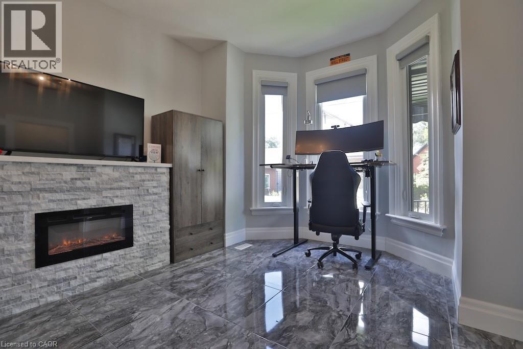 48 Pearl Street N, Hamilton, Ontario  L8R 2Y8 - Photo 6 - 40772373