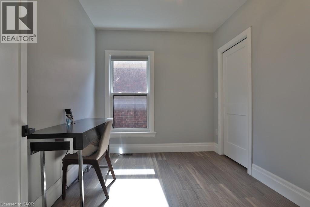 48 Pearl Street N, Hamilton, Ontario  L8R 2Y8 - Photo 24 - 40772373