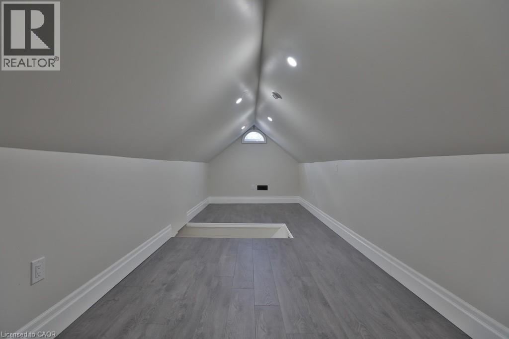 48 Pearl Street N, Hamilton, Ontario  L8R 2Y8 - Photo 28 - 40772373