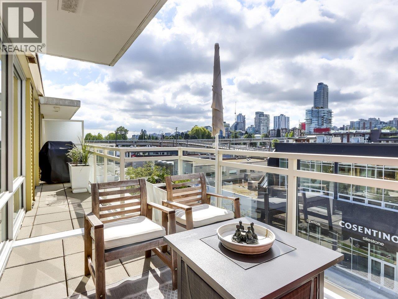 507 1635 W 3rd Avenue, Vancouver, British Columbia  V6J 0B6 - Photo 1 - R3050897