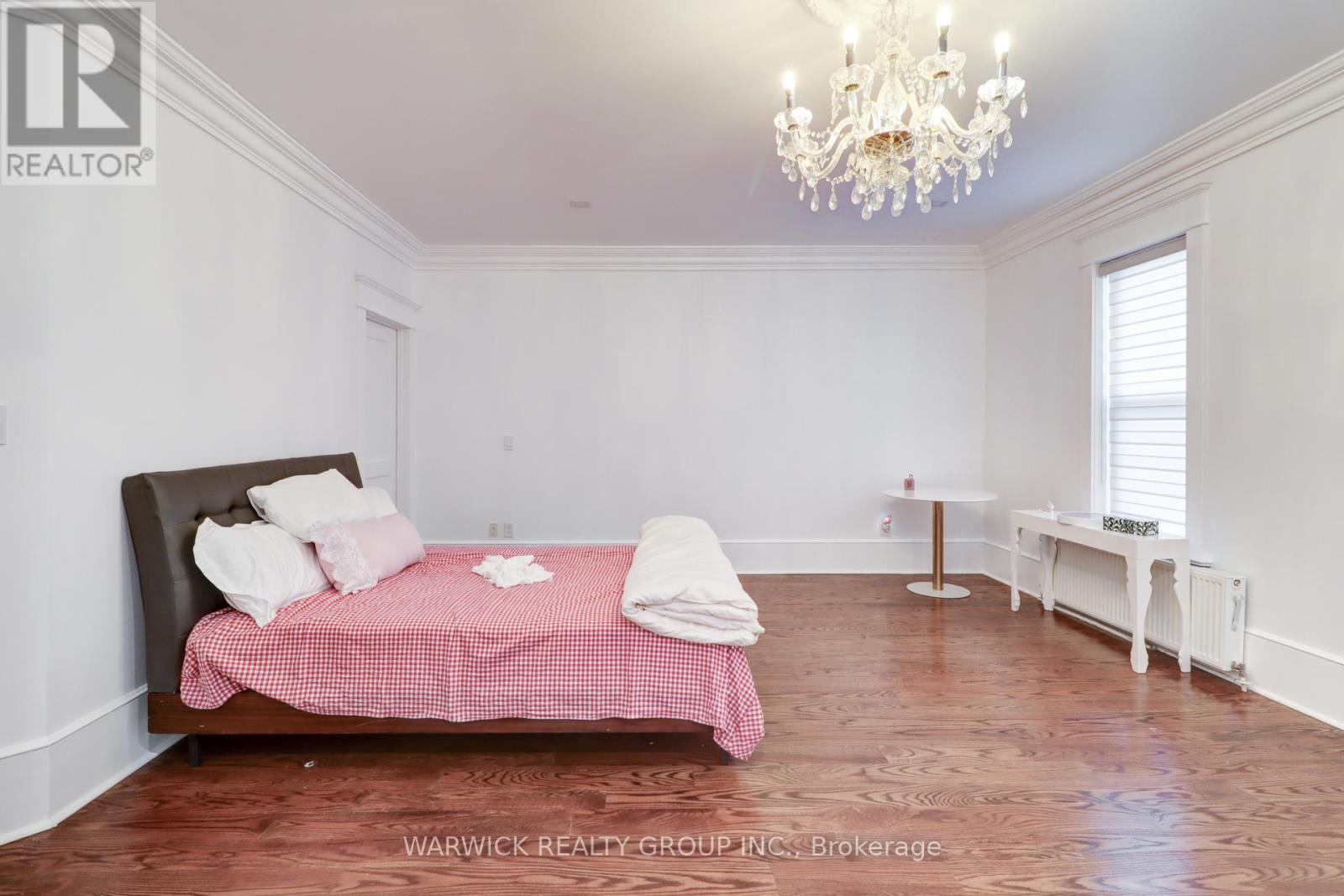 61 Brunswick Avenue, Toronto, Ontario  M5S 2L8 - Photo 17 - C12420416