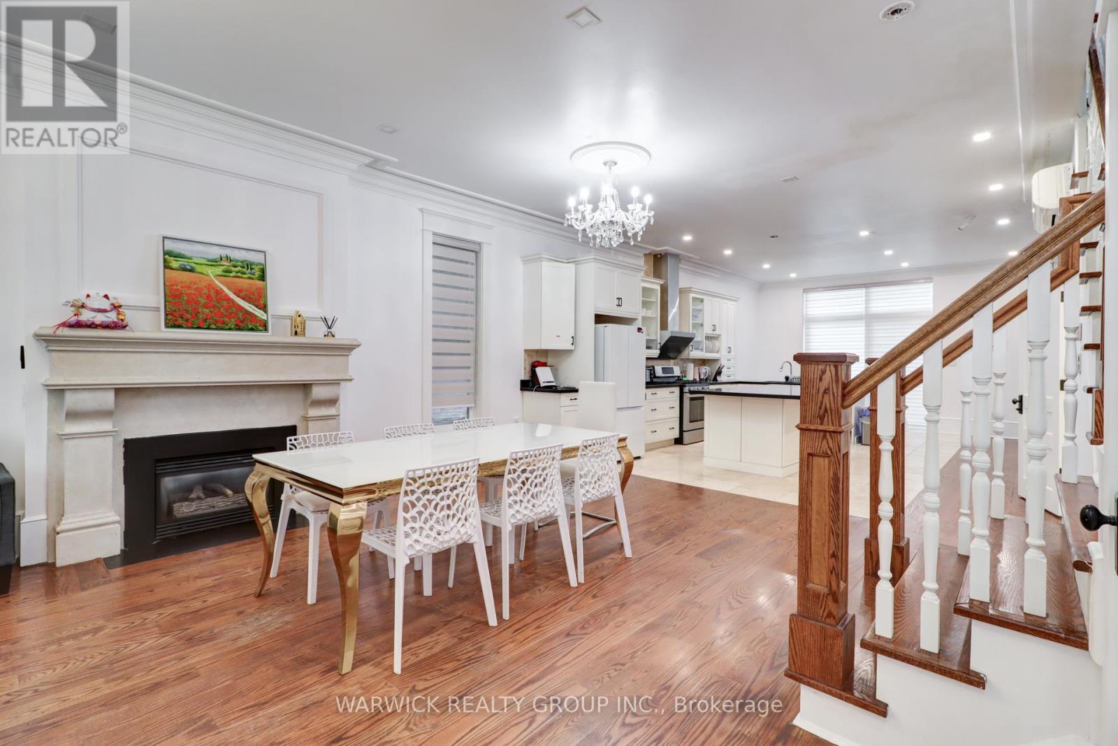 61 Brunswick Avenue, Toronto, Ontario  M5S 2L8 - Photo 3 - C12420416