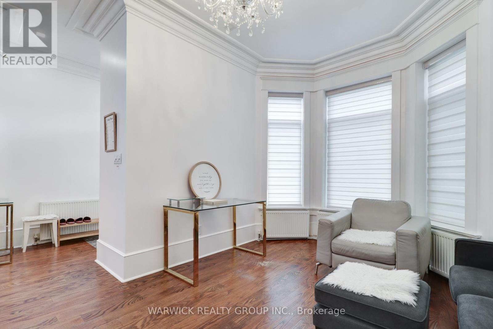61 Brunswick Avenue, Toronto, Ontario  M5S 2L8 - Photo 5 - C12420416